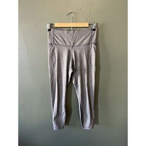 Under Armour Womens Gray Athletic Cropped Leggings Size Medium